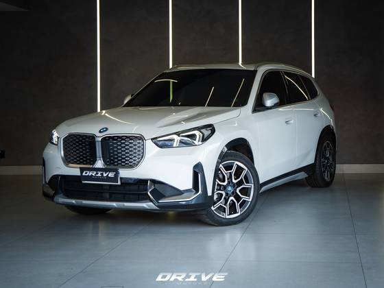 BMW iX1 ELÉTRICO eDRIVE20 X LINE BMW iX1 ELÉTRICO eDRIVE20 X LINE